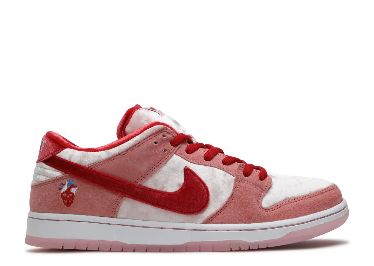SB Dunk Low Strangelove