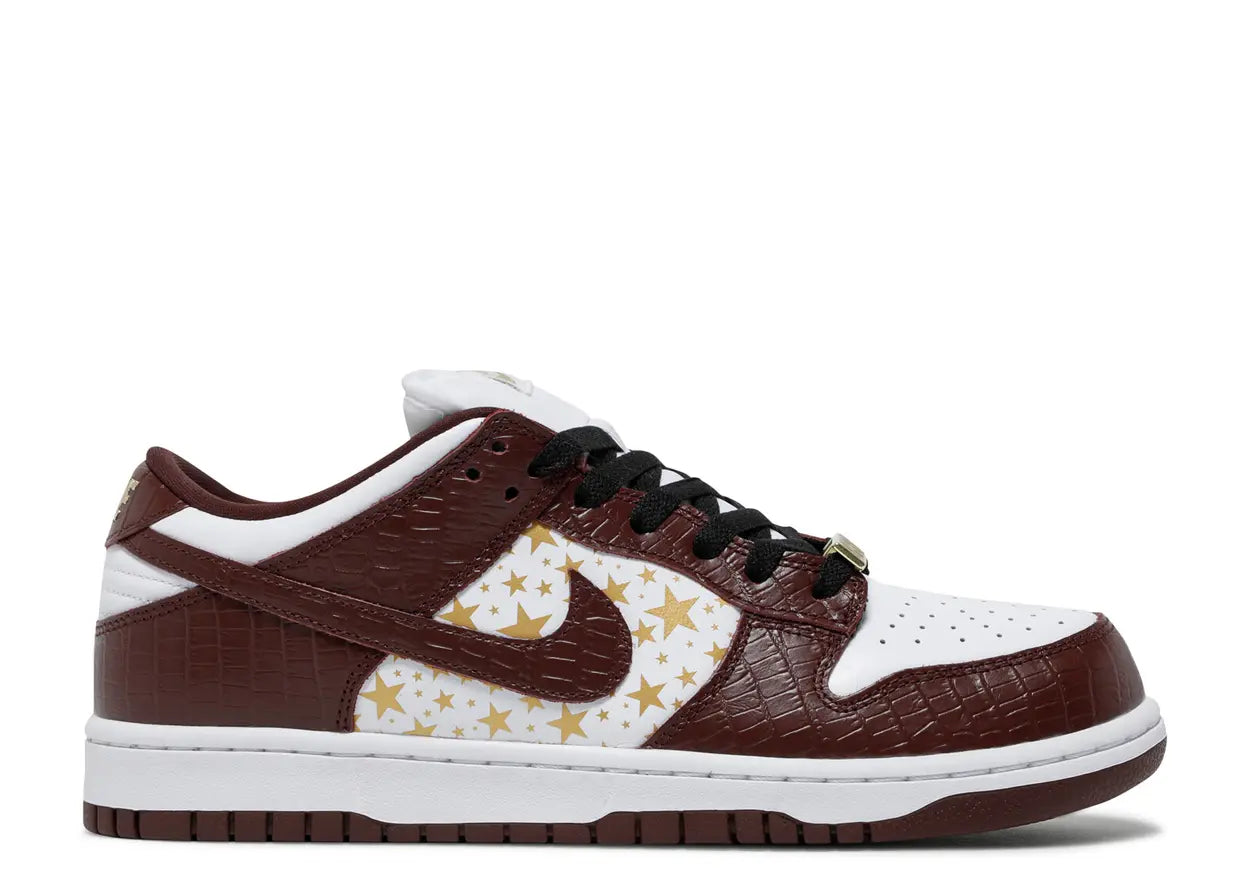 SB Dunk Low Supreme Stars
