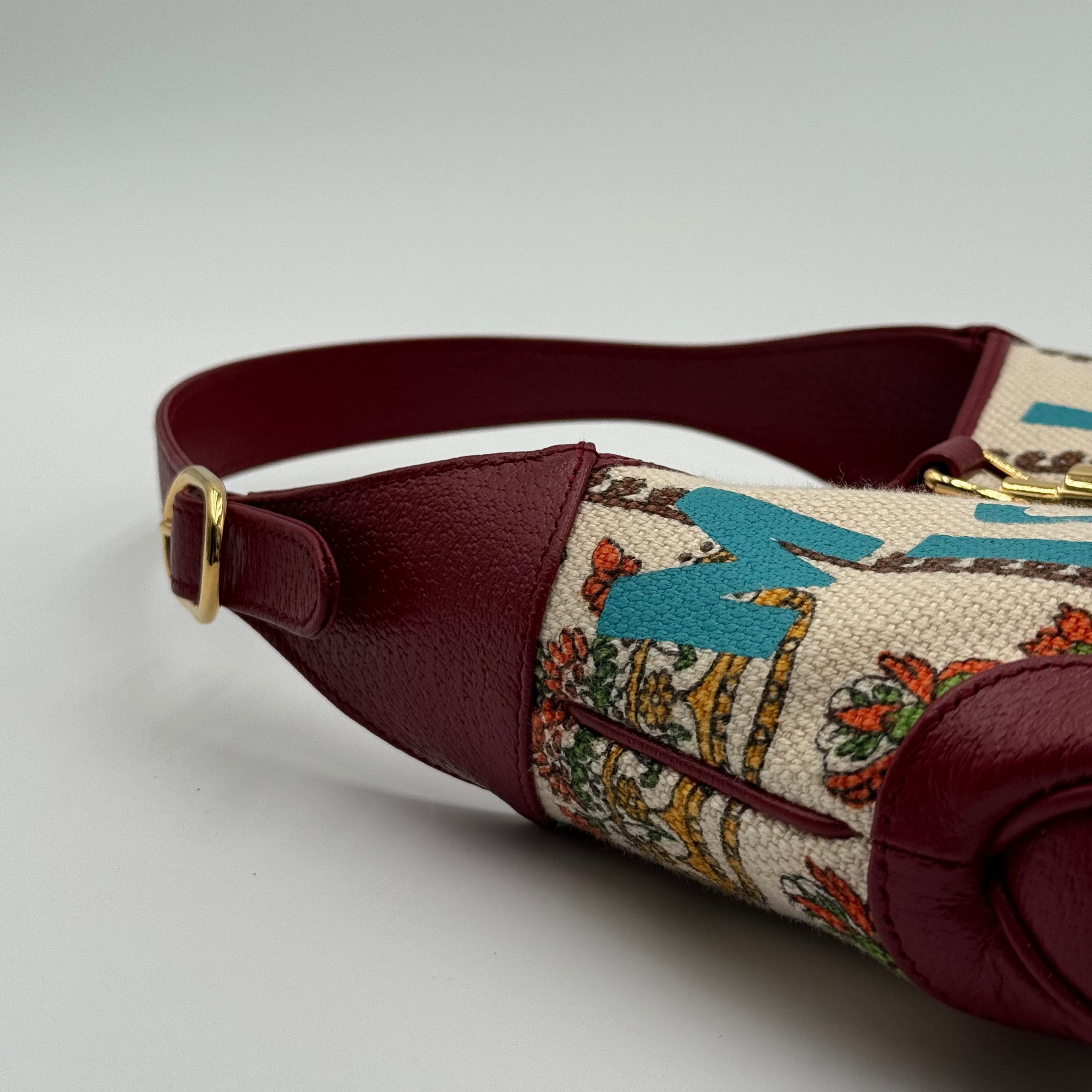 Gucci Ivory Burgundy Small Centennial Jackie 1961