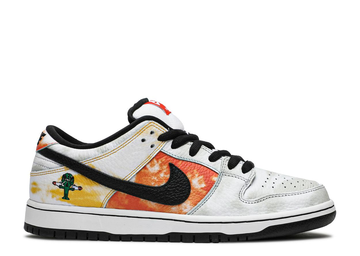 SB Dunk Low White Raygun