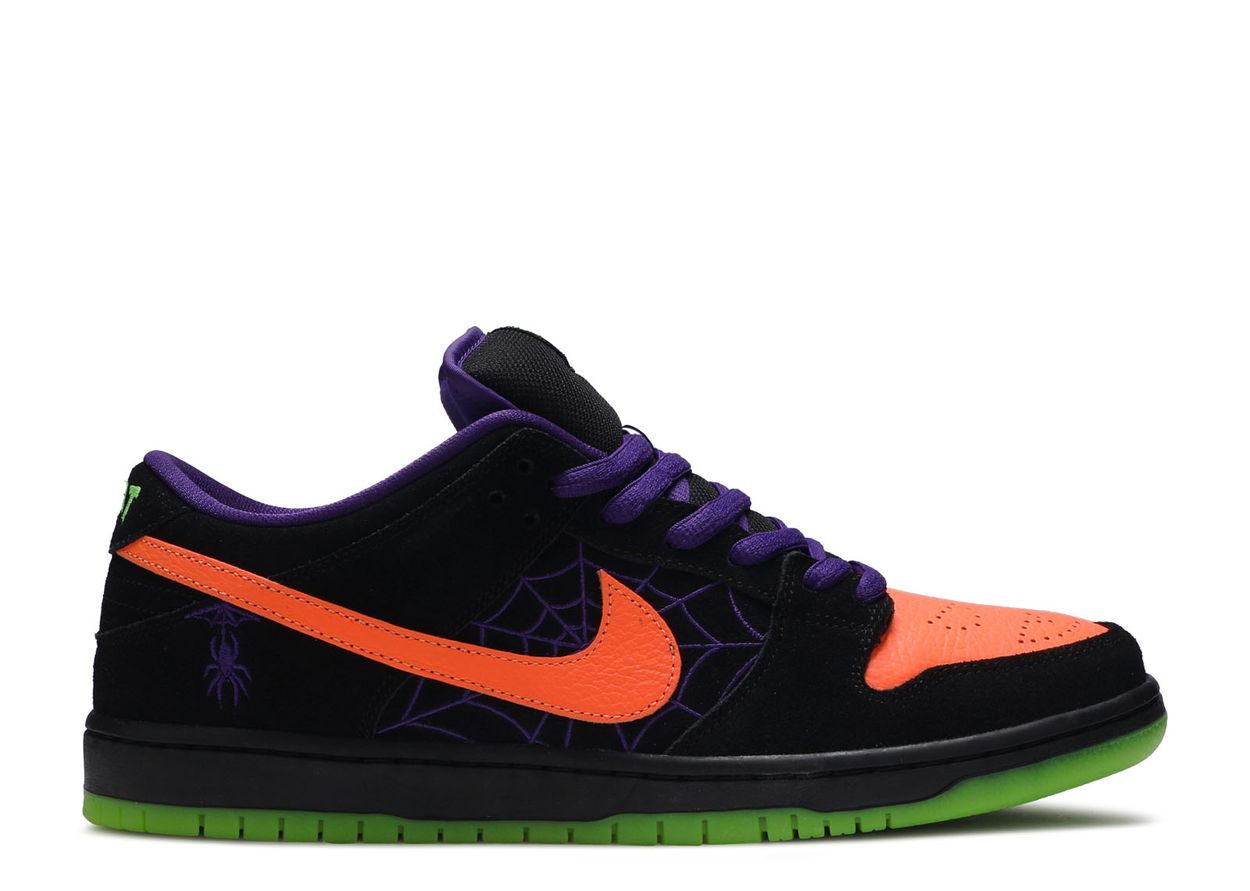 SB Dunk Low Night of Mischief