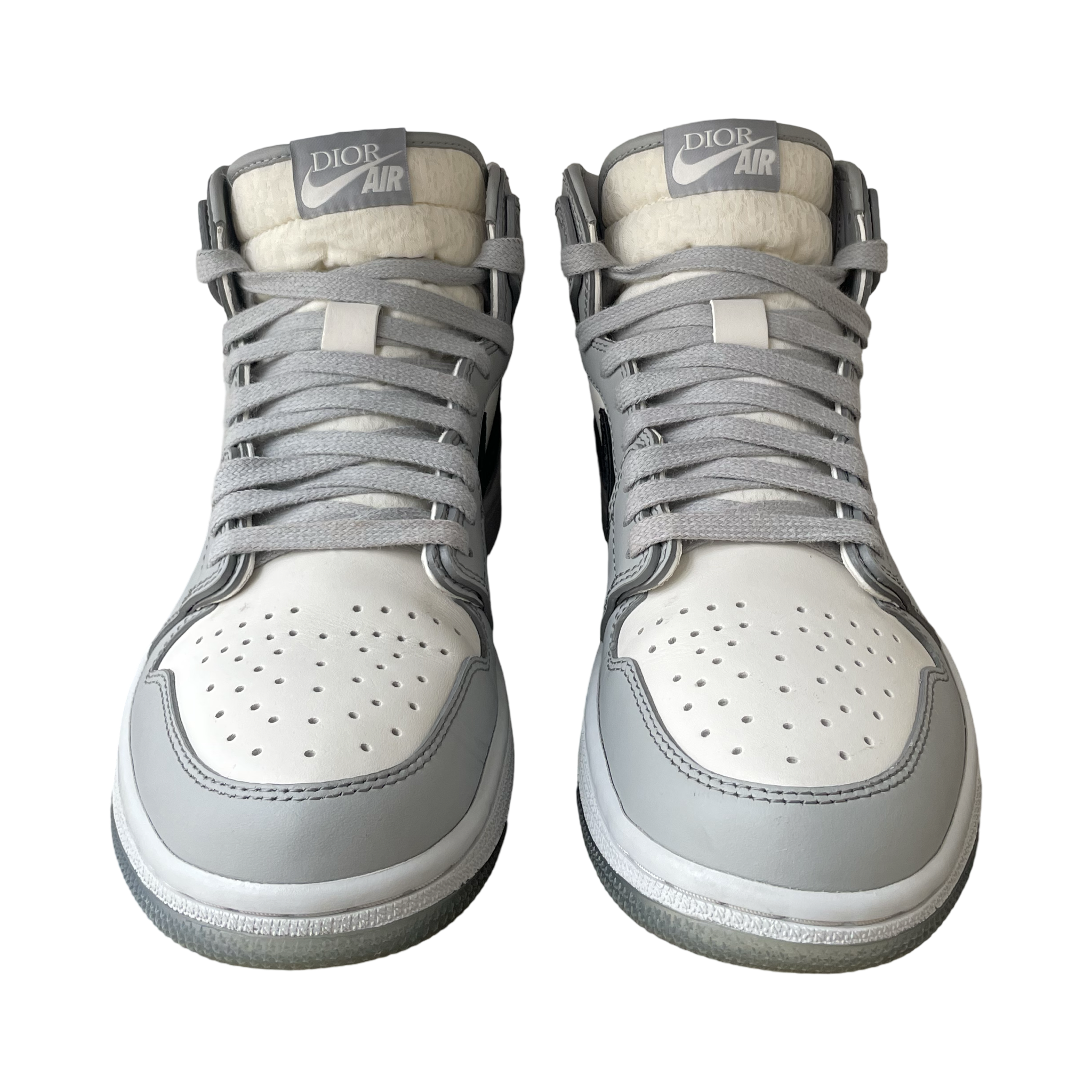 Air Jordan 1 Retro High Dior (Pre-Release)